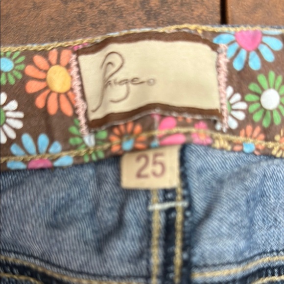 Paige Blue Women's Capri Jeans - Picture 2 of 8